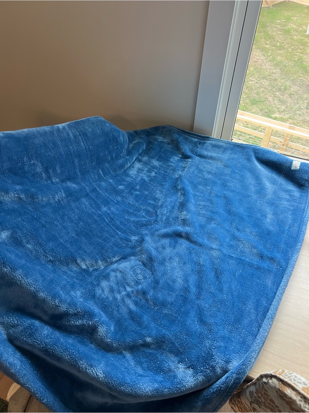 Lucky Brand Blue Plush Throw Blanket